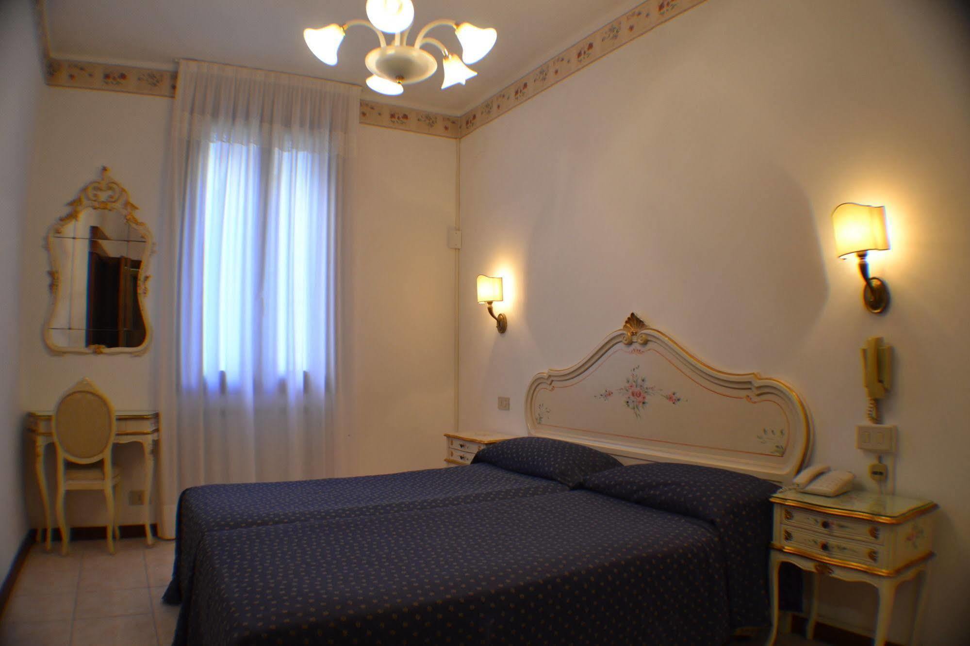 Hotel Guerrini Venezia Eksteriør bilde